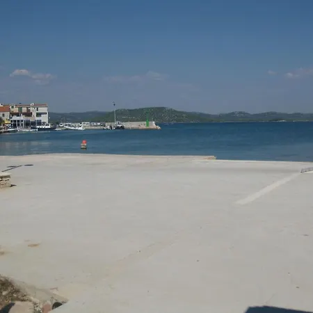 公寓 Mit Terrasse Direkt Am By Interhome