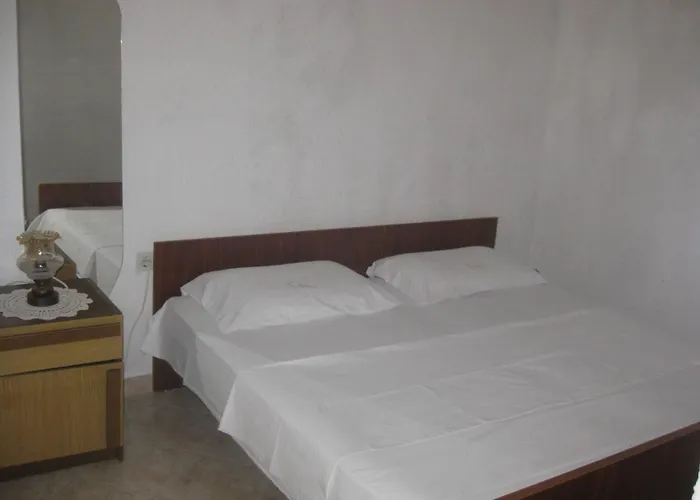 Mit Terrasse Direkt Am By Interhome 公寓